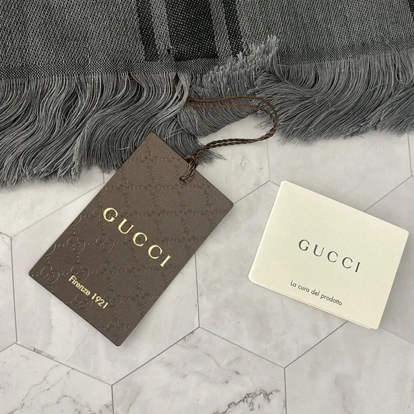 $1,100 New Authentic GUCCI Wool Silk GG Monogram Diamante Plaid Shawl Black
